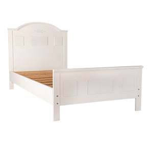 Cama para niña de madera