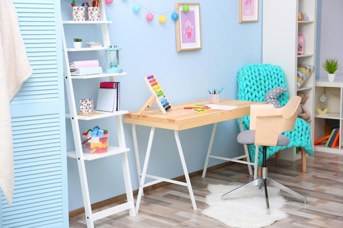 Cómo decorar el escritorio infantil 