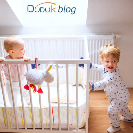 enseñar crisis Adulto Estilizar el cuarto con una cuna blanca para bebé | DUDUK